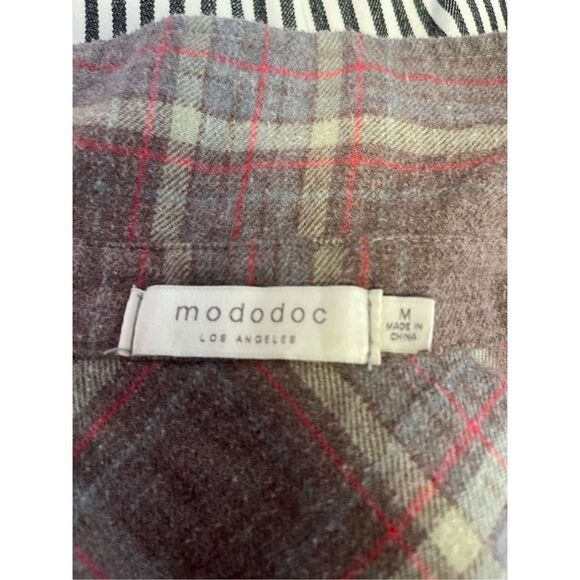 Mododoc Women's Brown Plaid Long-Sleeve Button-Down Shirt Size M - Picture 3 of 4
